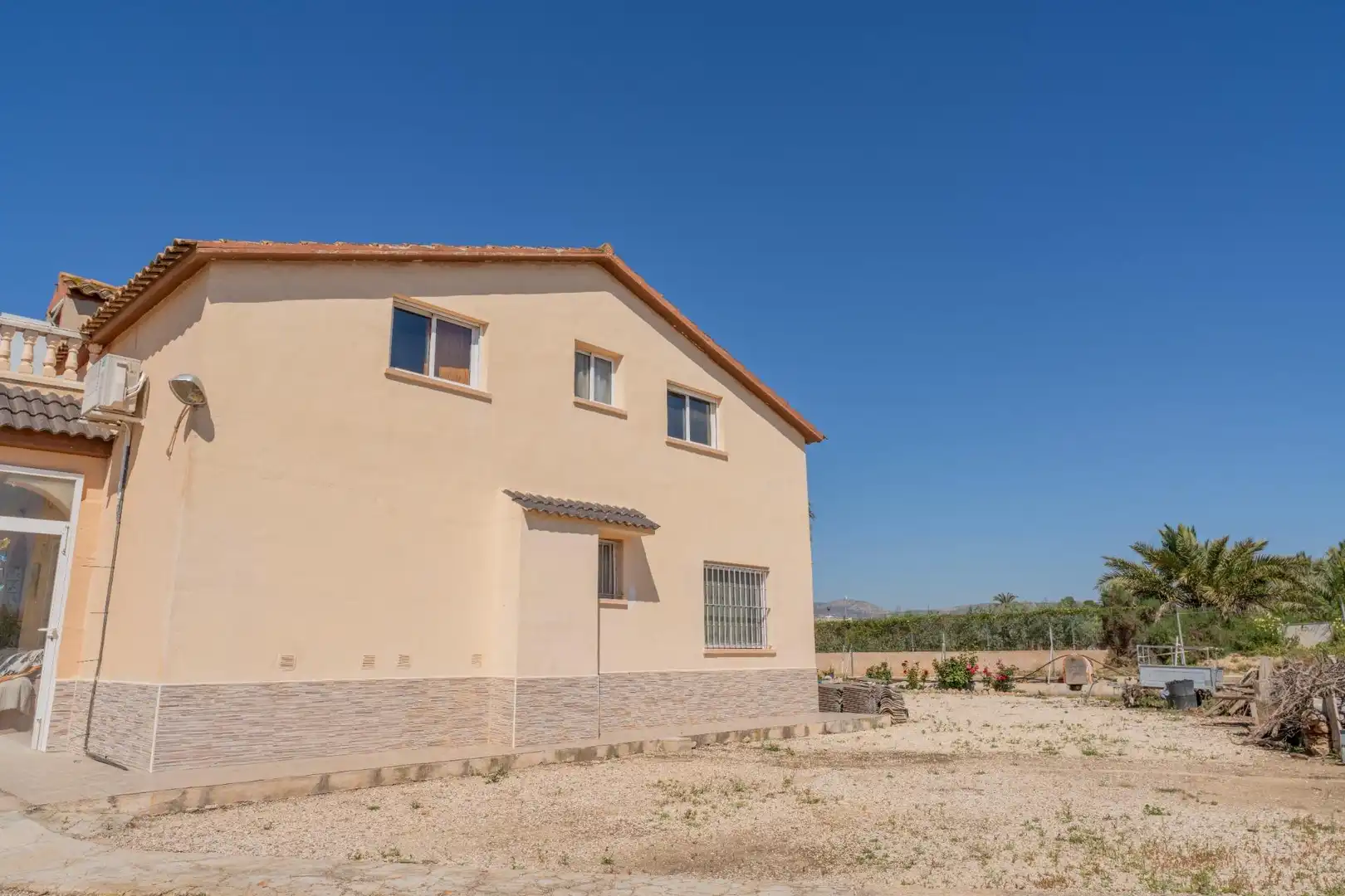 Vista exterior de Casa o chalet en venta en Elche / Elx con Aire acondicionado, Terraza y Piscina