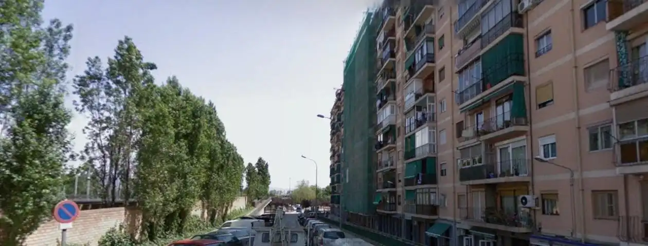 Flat with terrace for sale in CORTS CATALANES