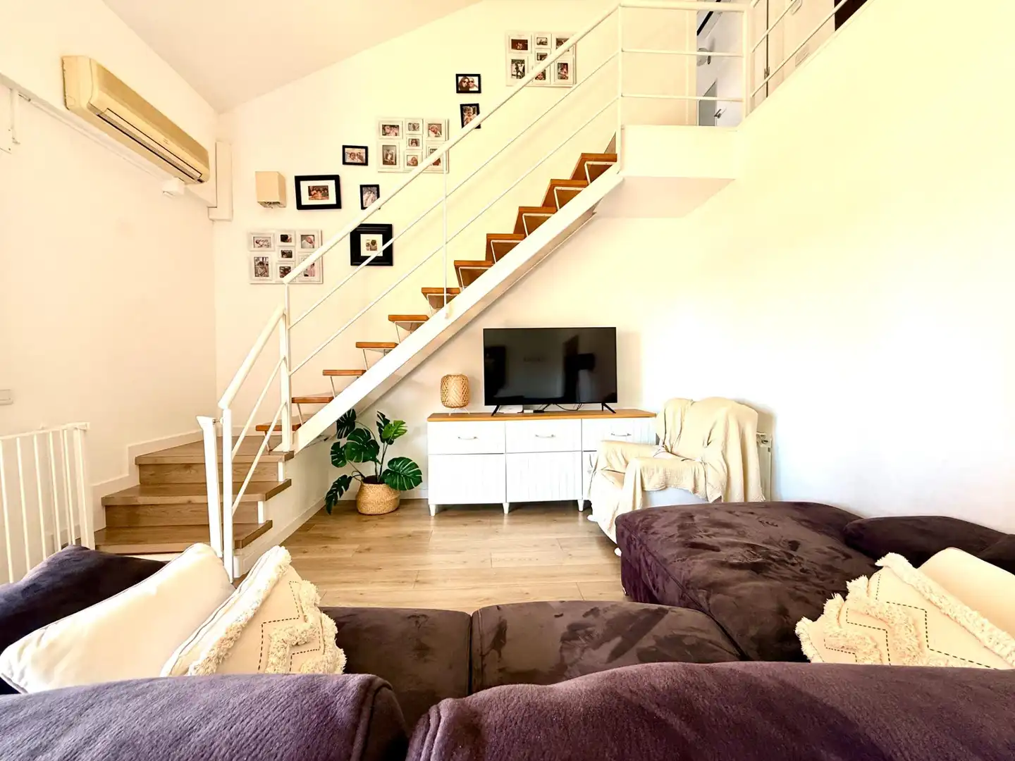 Wohnzimmer von Dachboden zum Verkauf in Mataró mit Klimaanlage, Heizung und Parkett