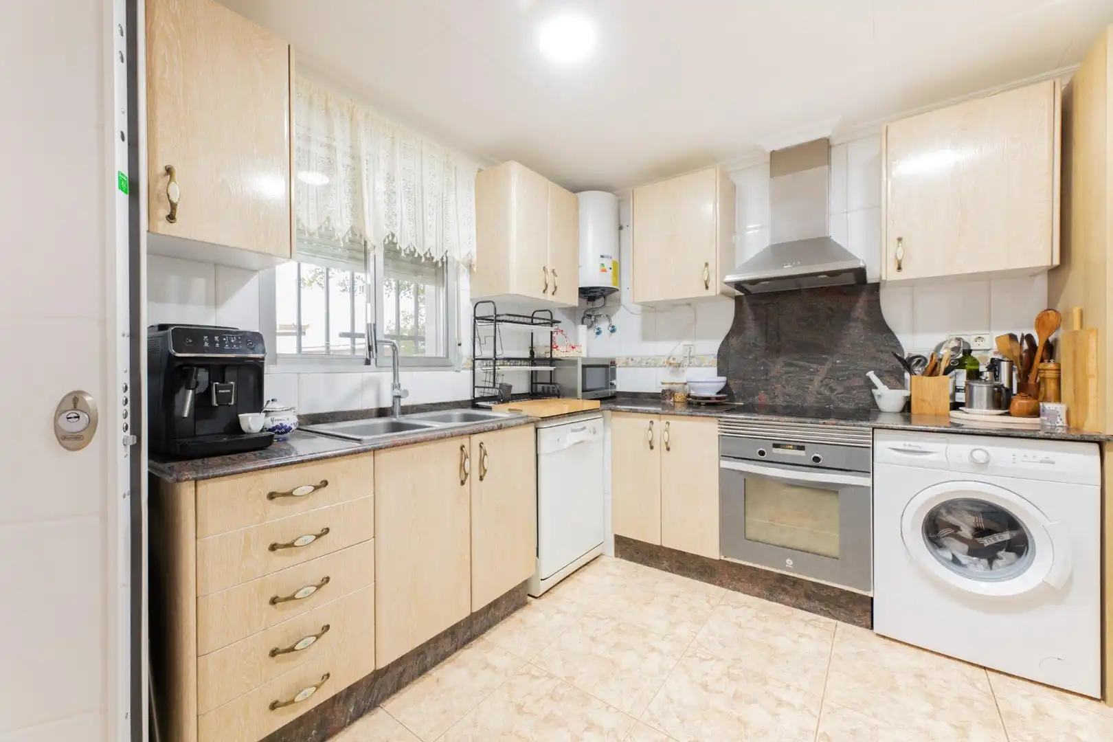 Cocina de Casa o chalet en venta en Turís con Aire acondicionado, Jardín privado y Terraza