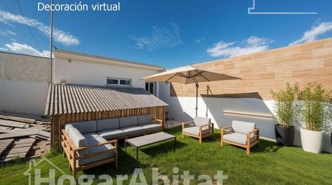 OPORTUNIDAD DE INVERSIÓN! GRAN CASA PARA REFORMAR CON DOS TERRAZAS