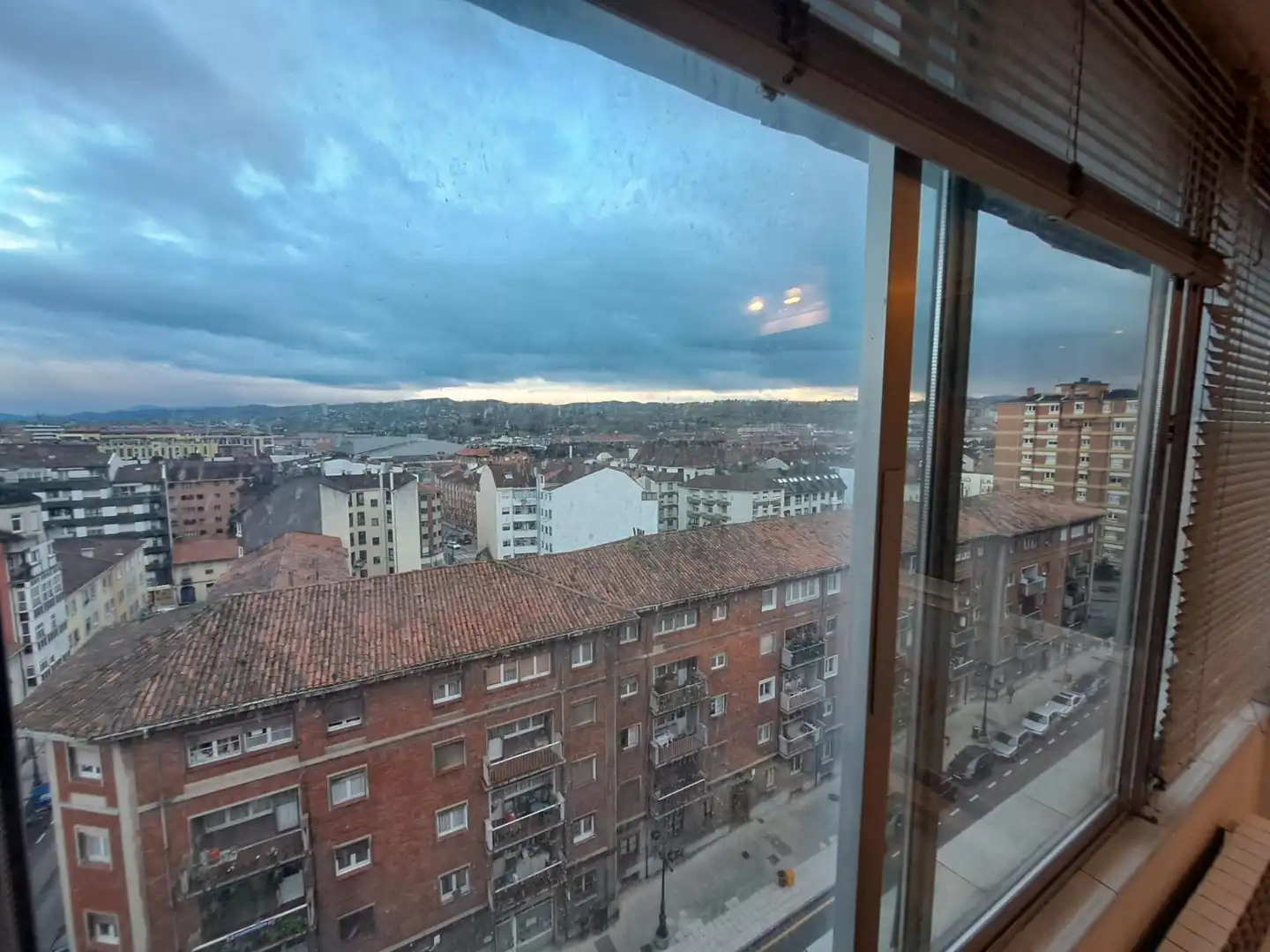 Vista exterior de Pis en venda en Oviedo 