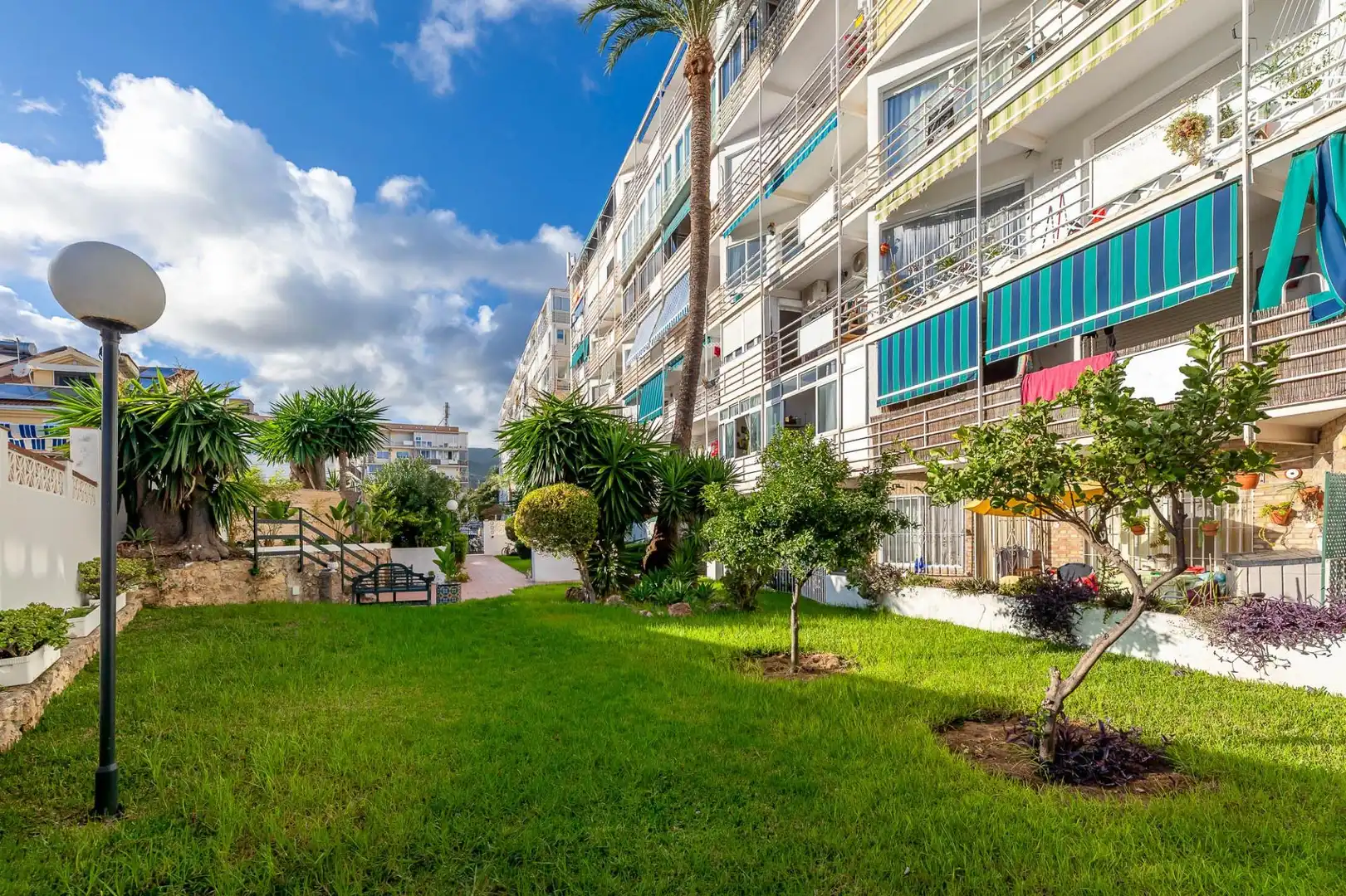 Vista exterior de Apartamento en venta en Benalmádena con Aire acondicionado, Calefacción y Jardín privado