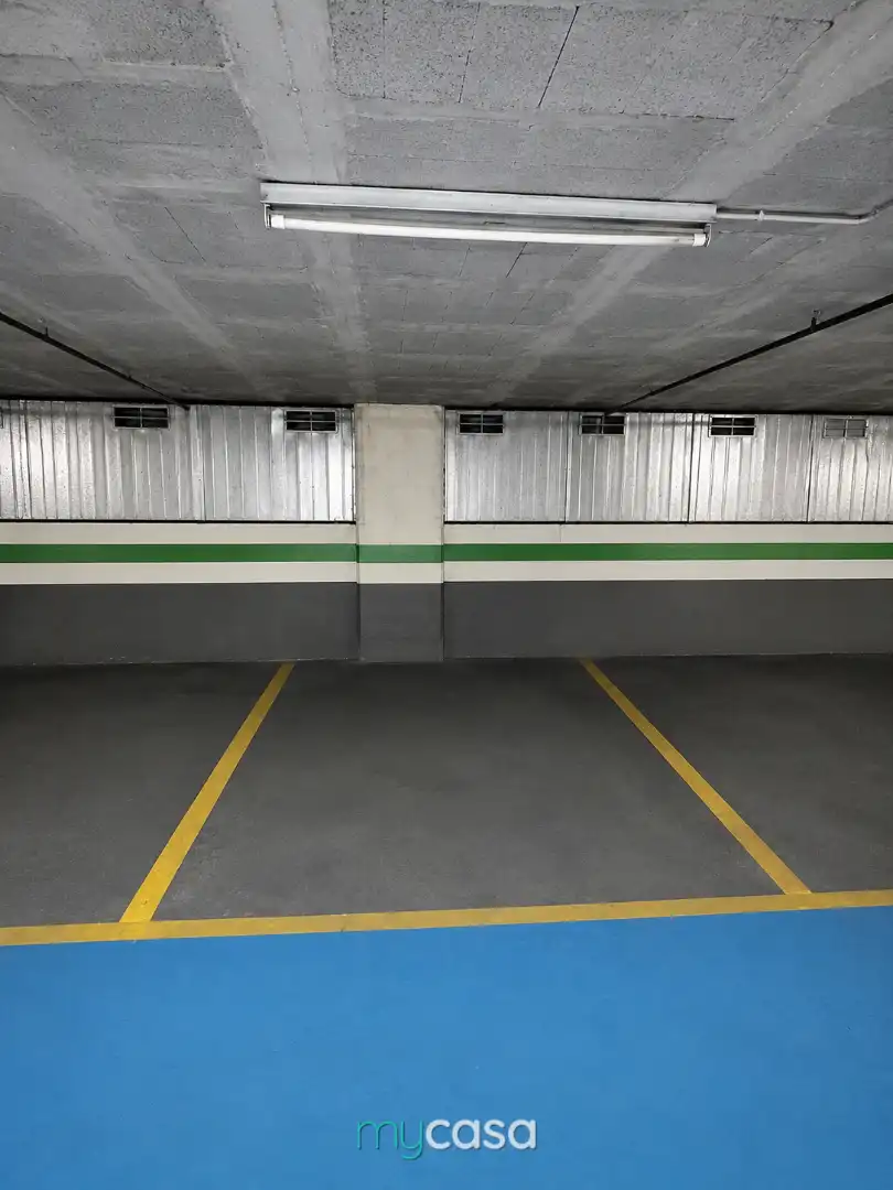 Individual with lift for sale in Avinguda d'Amèrica, imagen 2