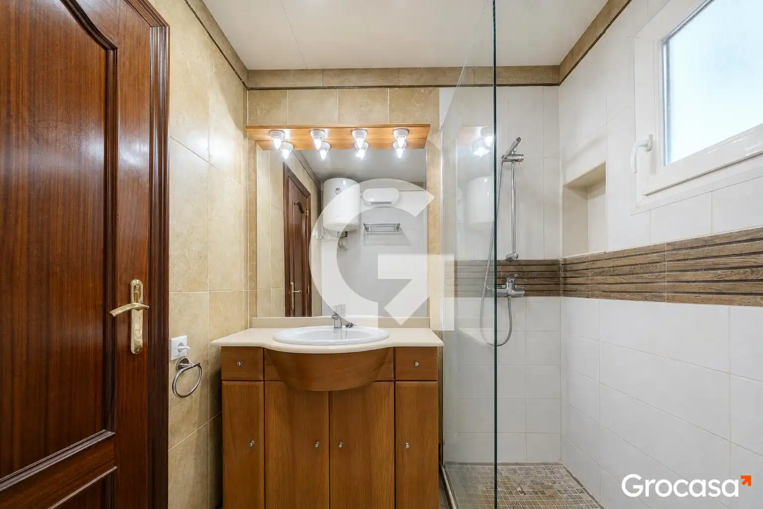 Baño de Piso en venta en Cubelles con Aire acondicionado y Terraza