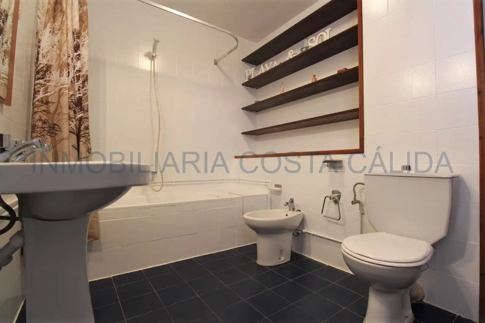 Bathroom of Flat for sale in Águilas  with Terrace and Furnished