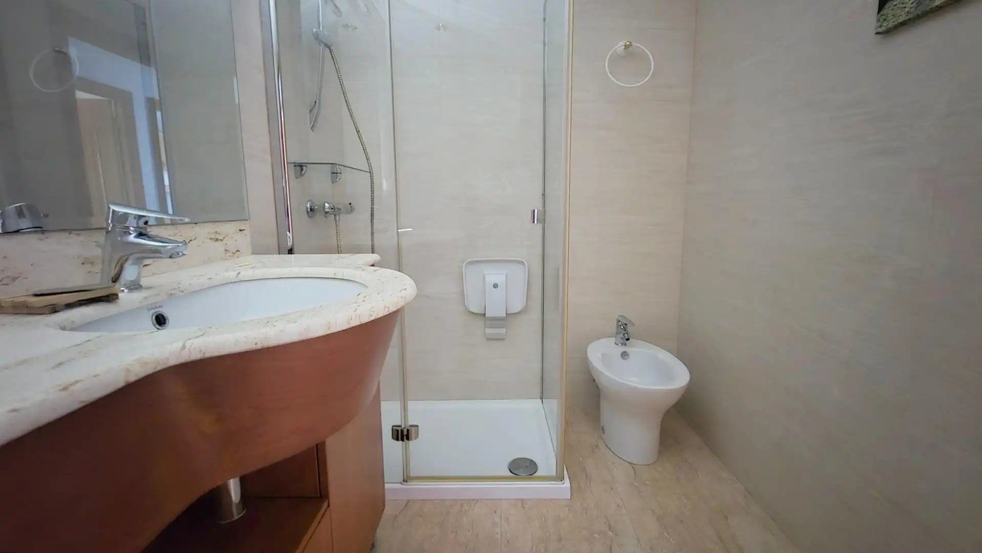 Bathroom of Flat for sale in Salamanca  with Heating and Balcony