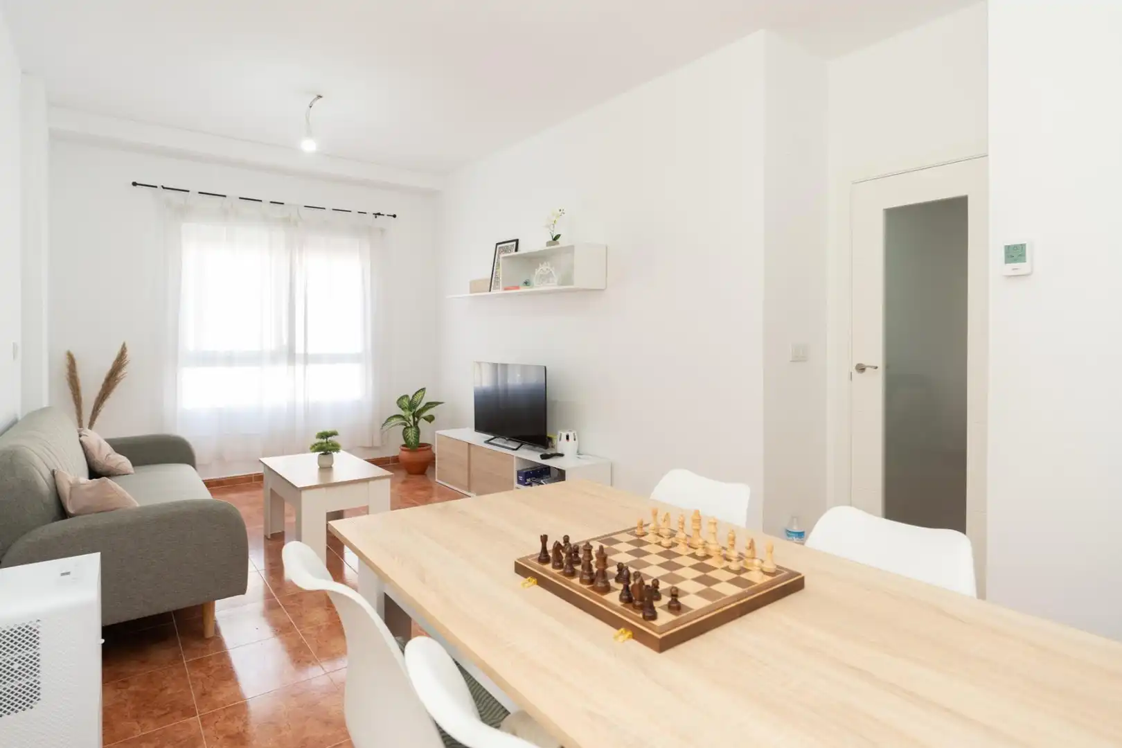 Sala d'estar de Pis en venda en Motril amb Terrassa i Moblat