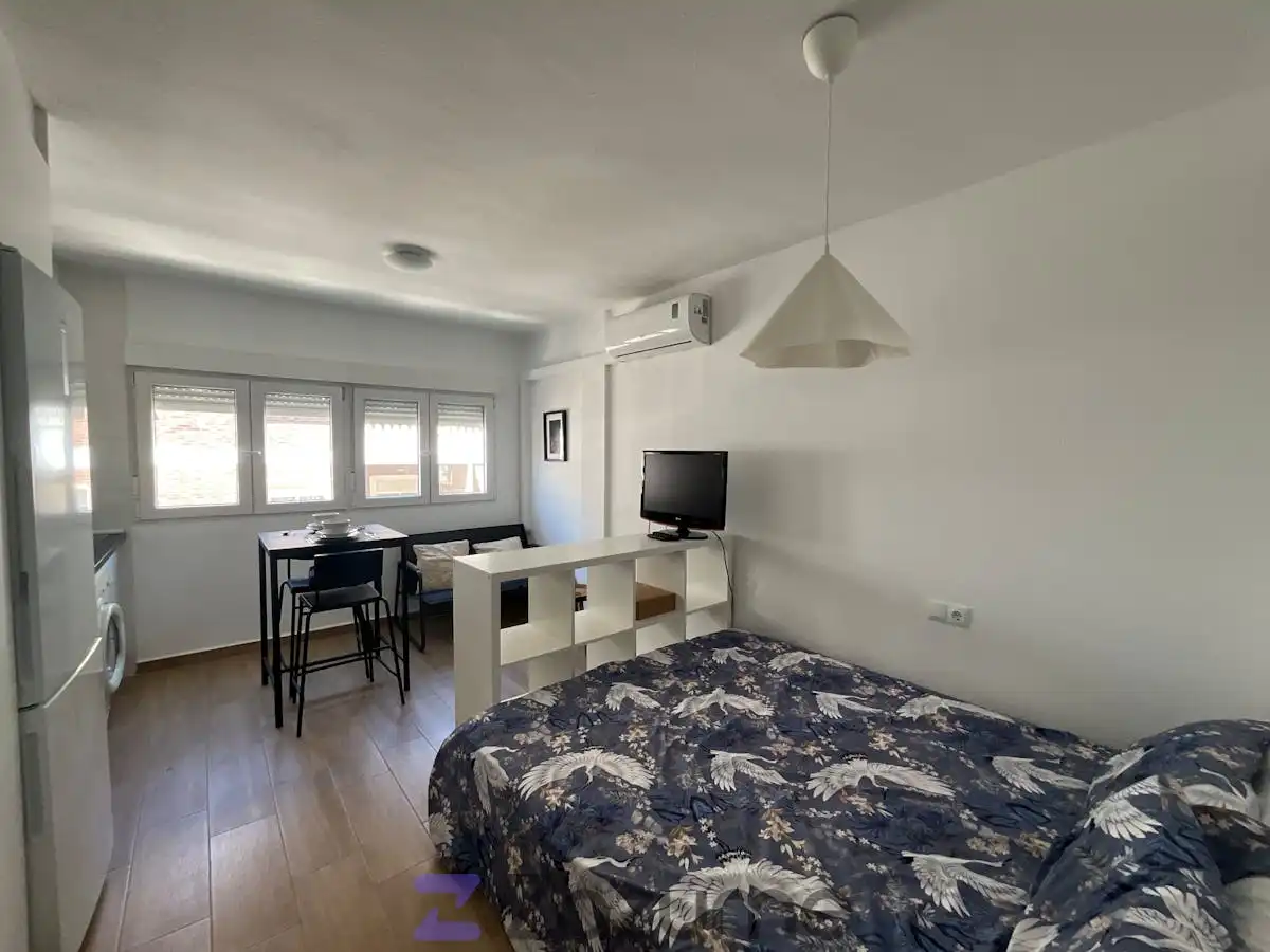 Study for rent in C. Almudena, Avenida Habaneras - Curva de Palangre