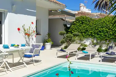 Terrassa de Casa o xalet en venda en Marbella amb Aire condicionat, Calefacció i Jardí privat