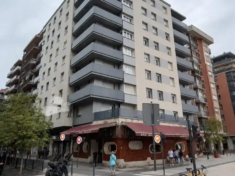Exterior view of Flat for sale in Vitoria - Gasteiz