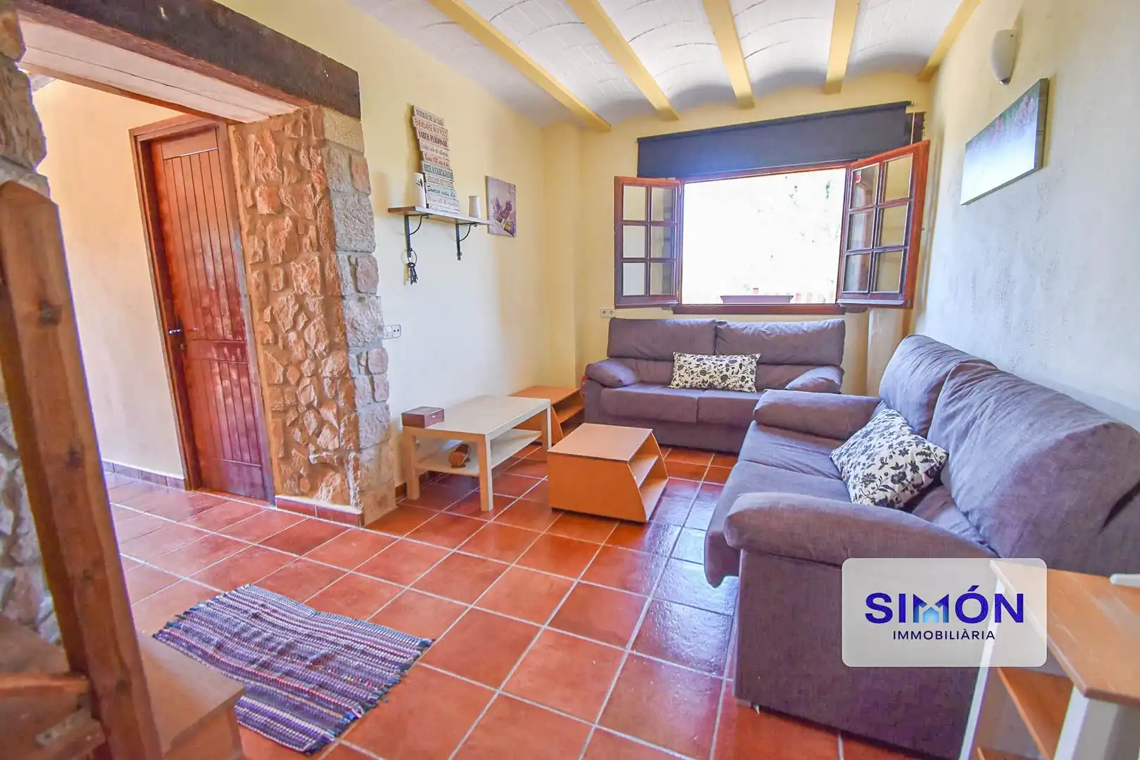 Sala d'estar de Finca rústica en venda en Sant Pere Sallavinera amb Aire condicionat, Calefacció i Terrassa