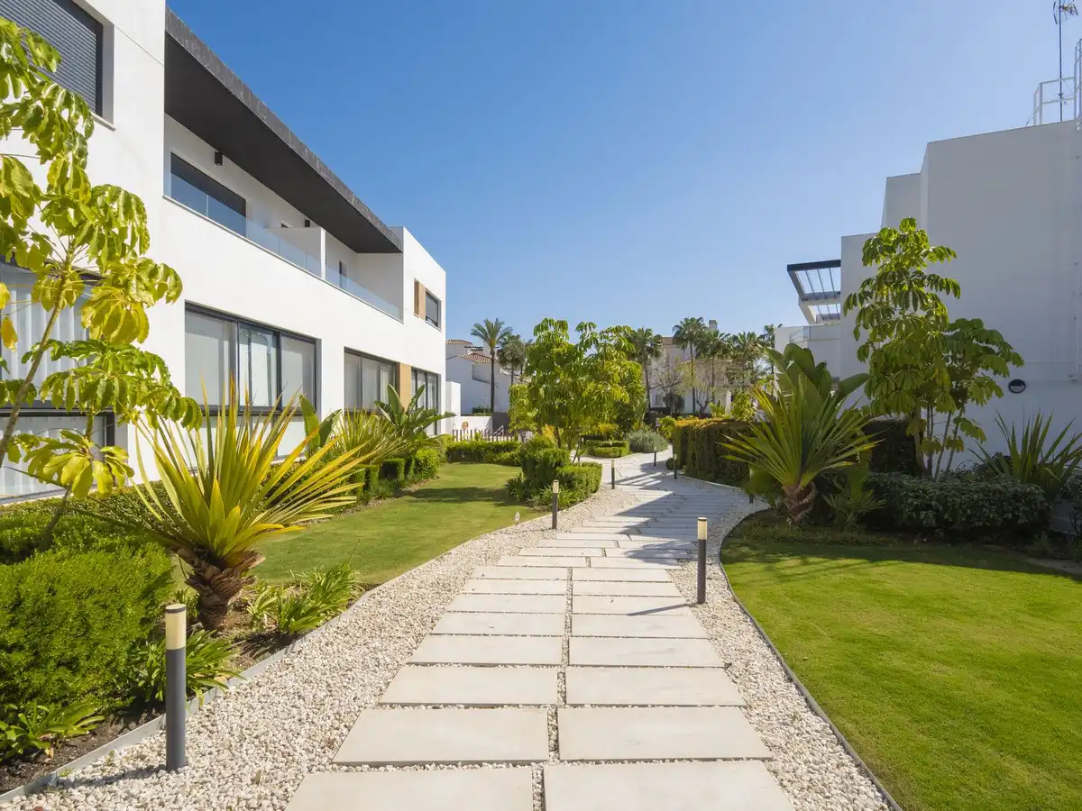 Garden of Detached homes for sale in Marbella  with Air Conditioner and Terrace