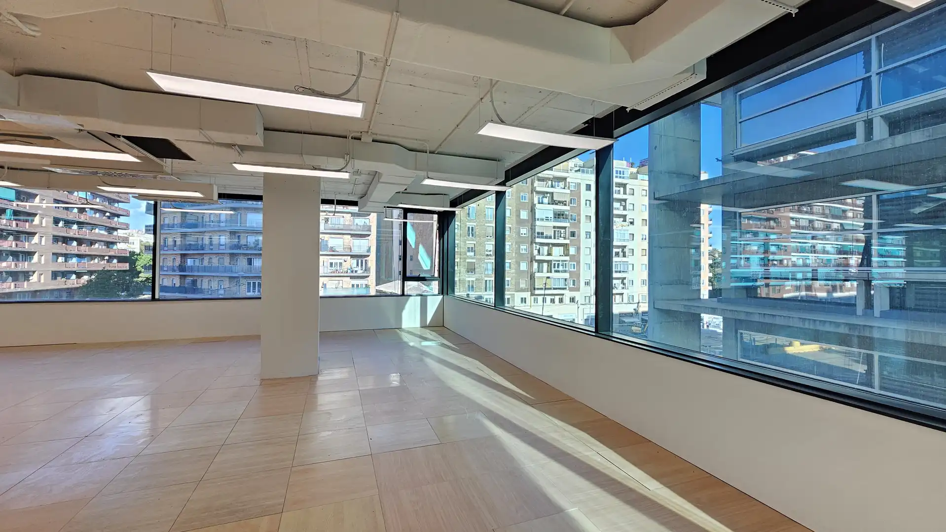 Oficina de alquiler en Barcelona con Aire acondicionado, Calefacción y Terraza