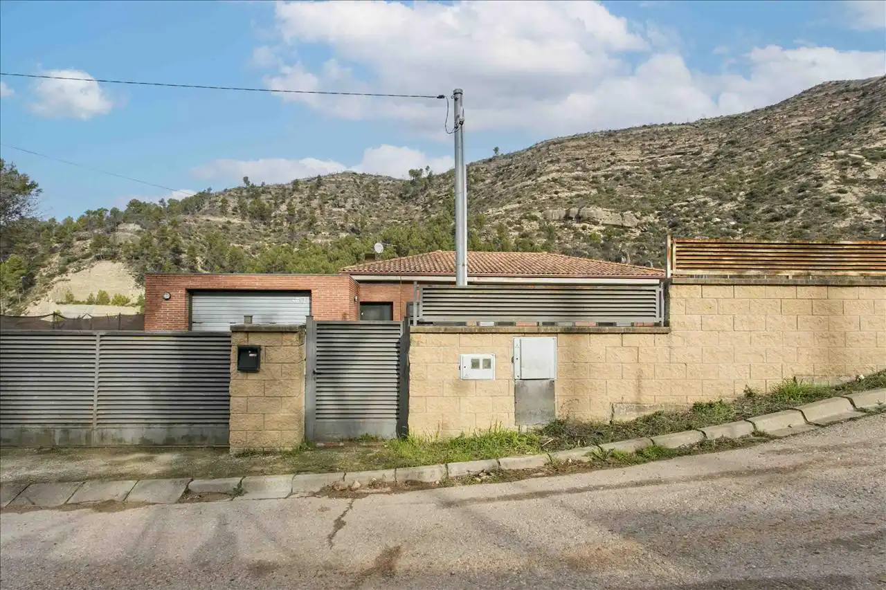 Vista exterior de Casa o xalet en venda en El Pont de Vilomara i Rocafort