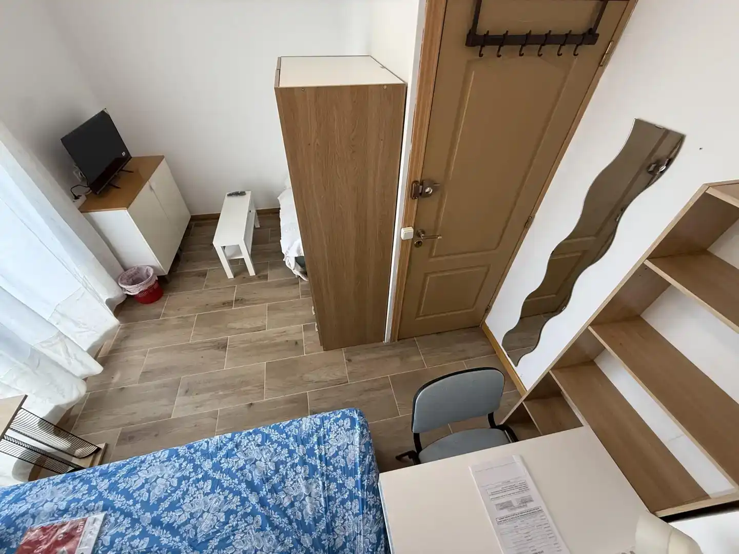 Dormitori de Pis per a compartir en Alcorcón amb Parquet, Piscina i Moblat