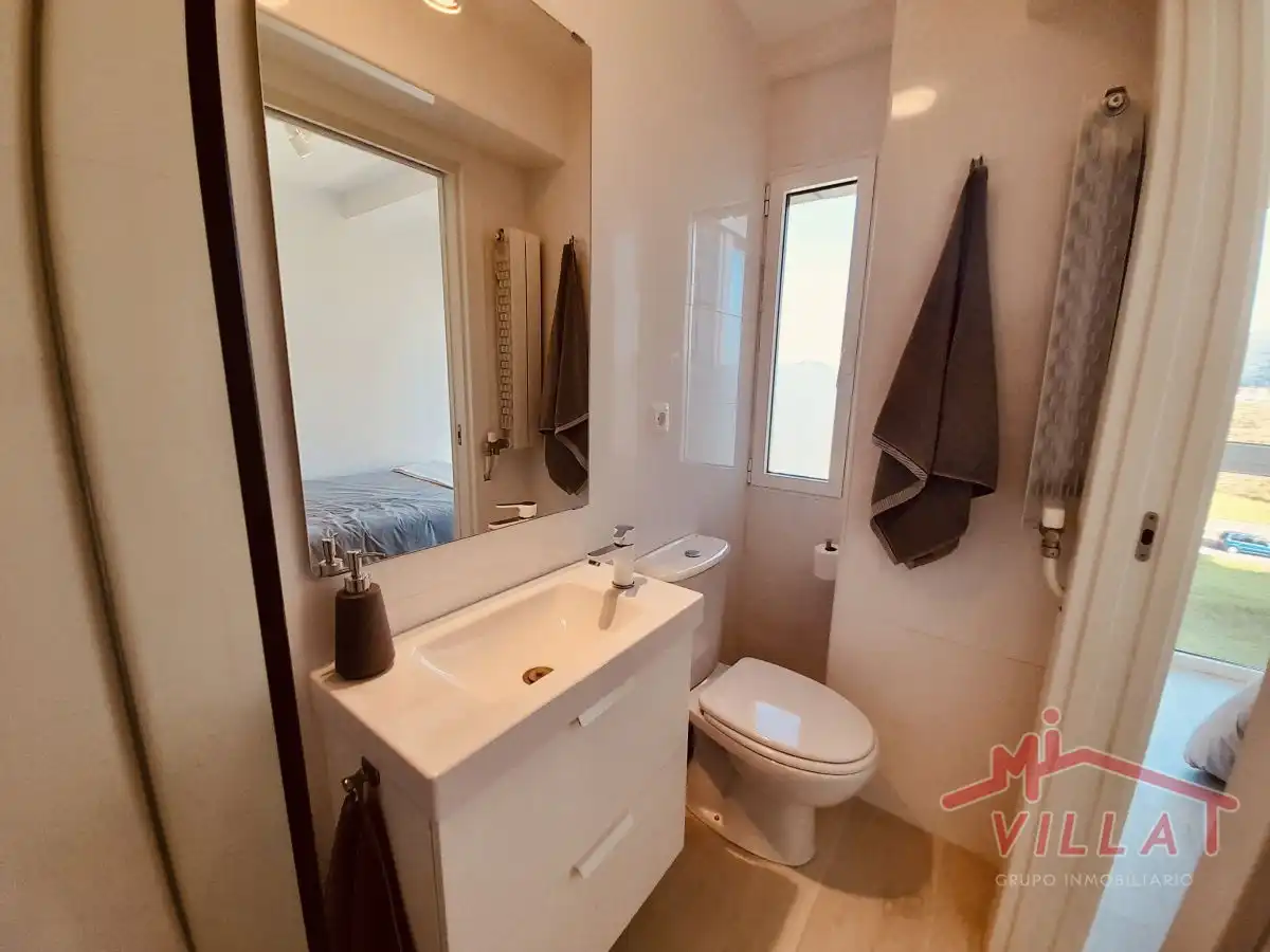 Badezimmer von Wohnung zur Miete in Laredo mit Heizung und Möbliert
