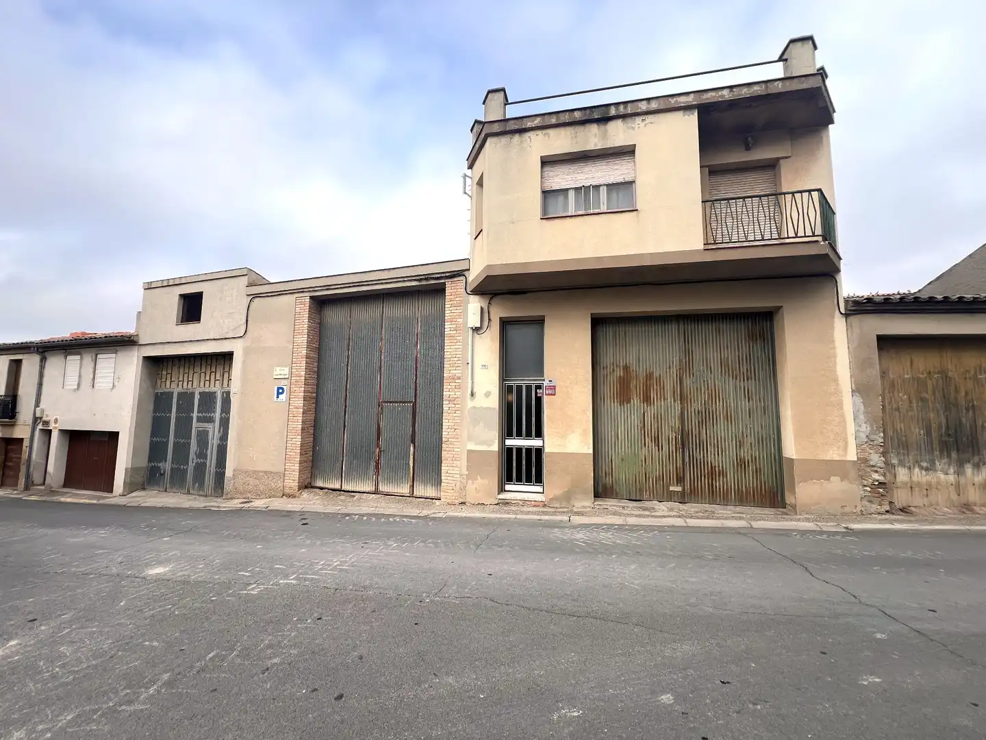 Vista exterior de Casa o xalet en venda en Anglesola amb Aire condicionat, Jardí privat i Terrassa