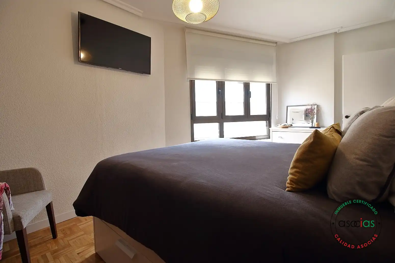 Dormitori de Àtic en venda en Gijón  amb Calefacció, Parquet i Terrassa
