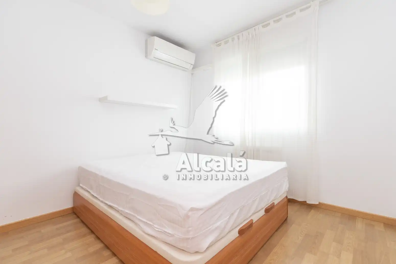 Schlafzimmer von Einfamilien-Reihenhaus zum Verkauf in Alcalá de Henares mit Heizung und Terrasse