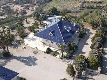 Villa con piscina in vendita a Partida LLANO SAN JOSE