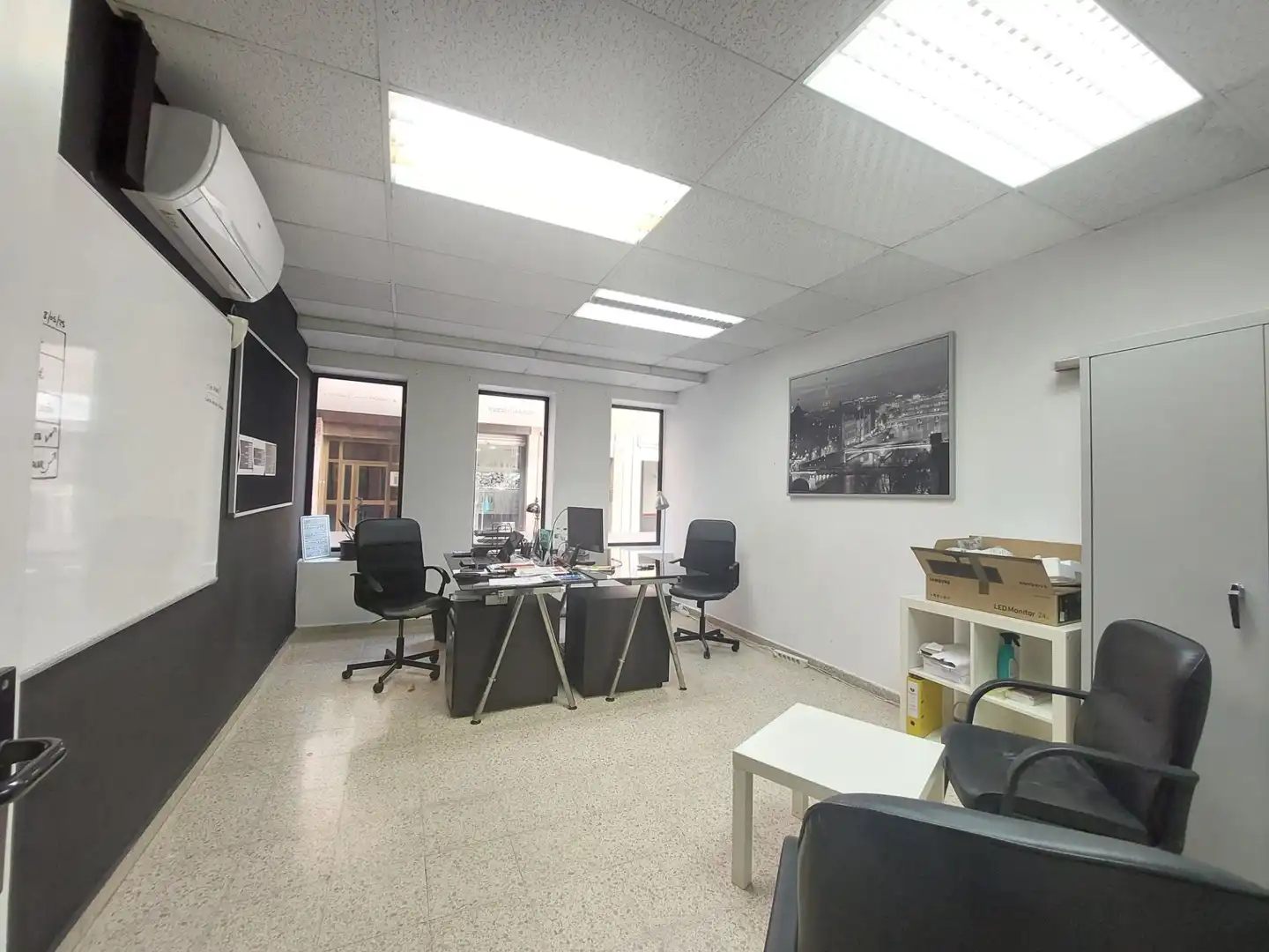 Ufficio in affitto a Centre