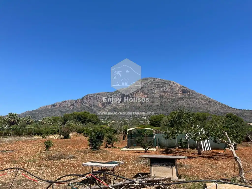 Houses for sale in Montgó - Ermita