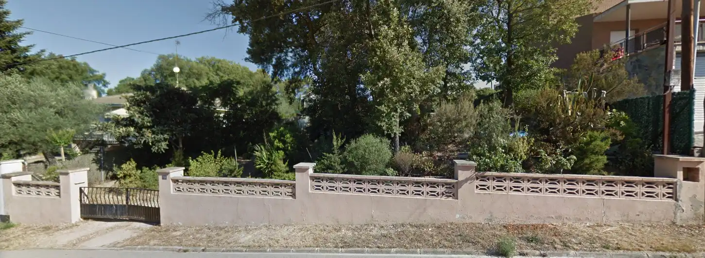 Terreno residencial en venta en Carrer Lleida 32