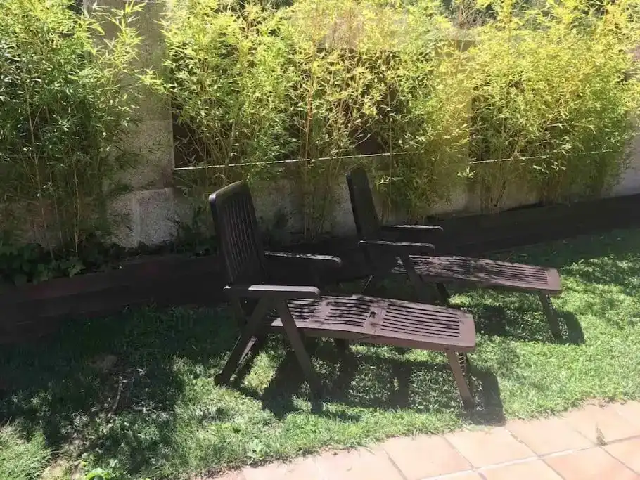 Jardí de Casa o xalet de lloguer en Vigo  amb Piscina i Balcó