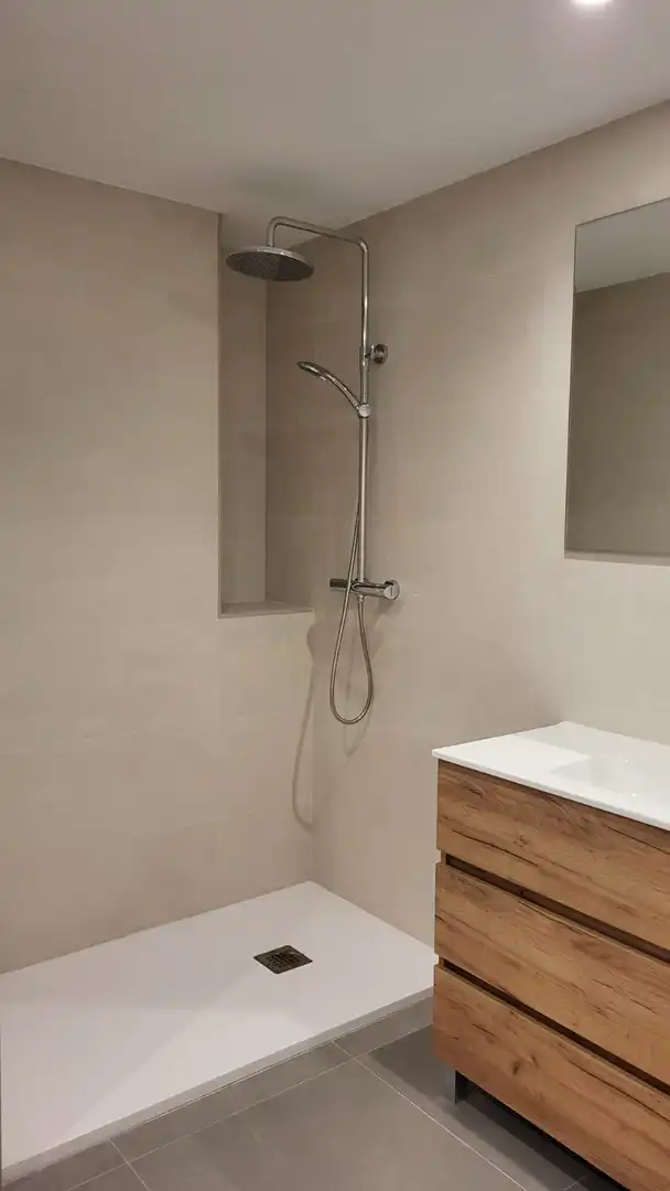 Bathroom of Ground floor for sale in Sabadell  with Air Conditioner and Heating