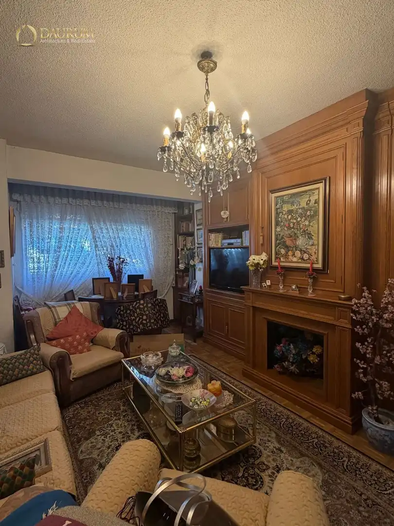 Sala de estar de Piso en venta en Madrid con Calefacción, Piscina y Amueblado