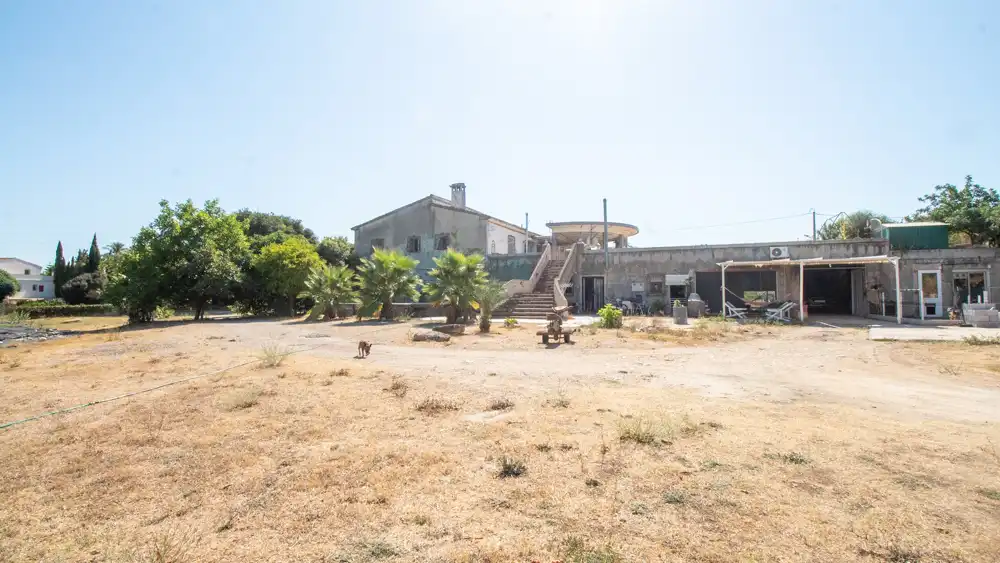 Maison rustique avec piscine à vendre à Ondara
