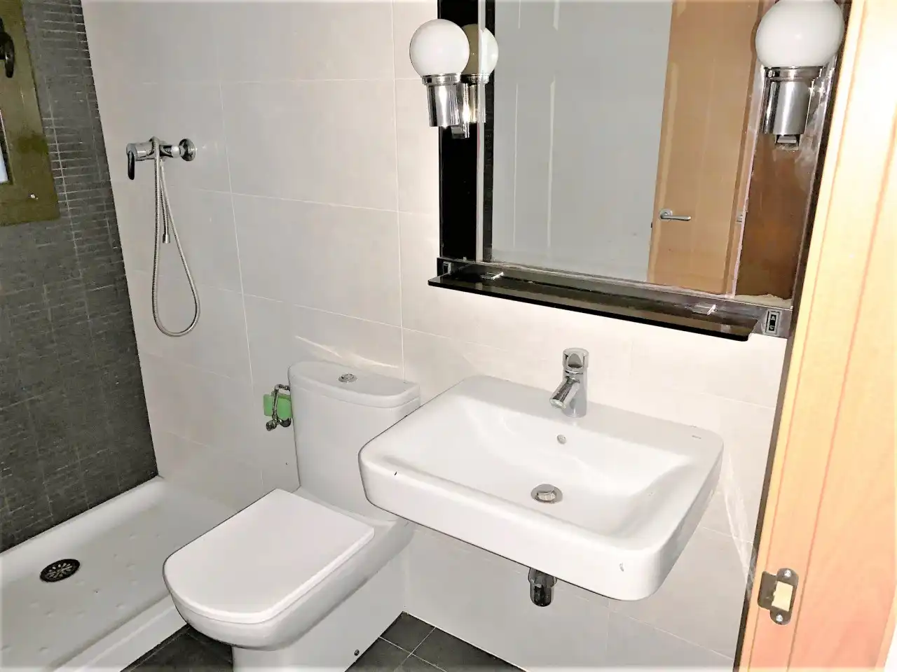 Baño de Piso en venta en Sant Jaume de Llierca