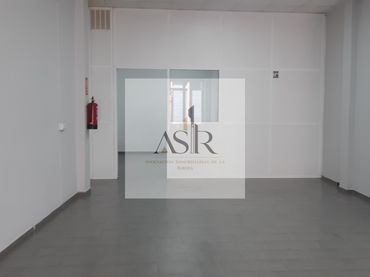 Local comercial en alquiler en Casc Urbà