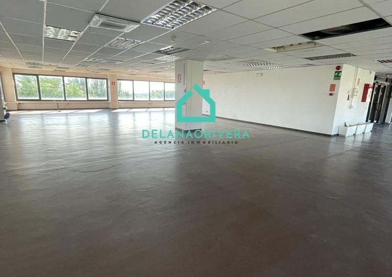 Foto 1 de Oficina de lloguer a Yucatán - Las Cornisas, Madrid