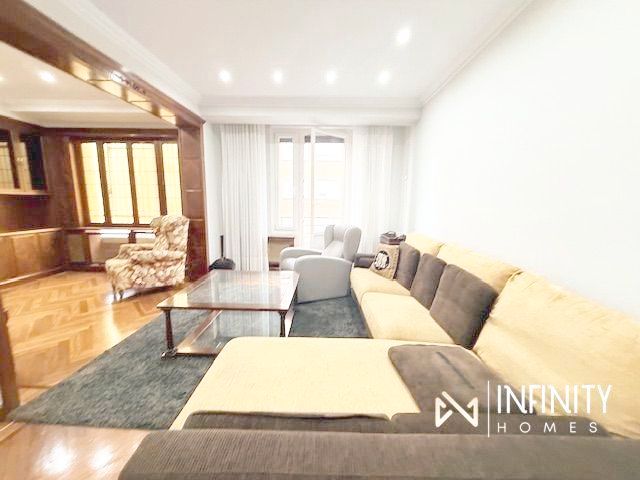 Sala de estar de Piso en venta en Bilbao  con Calefacción, Trastero y Balcón