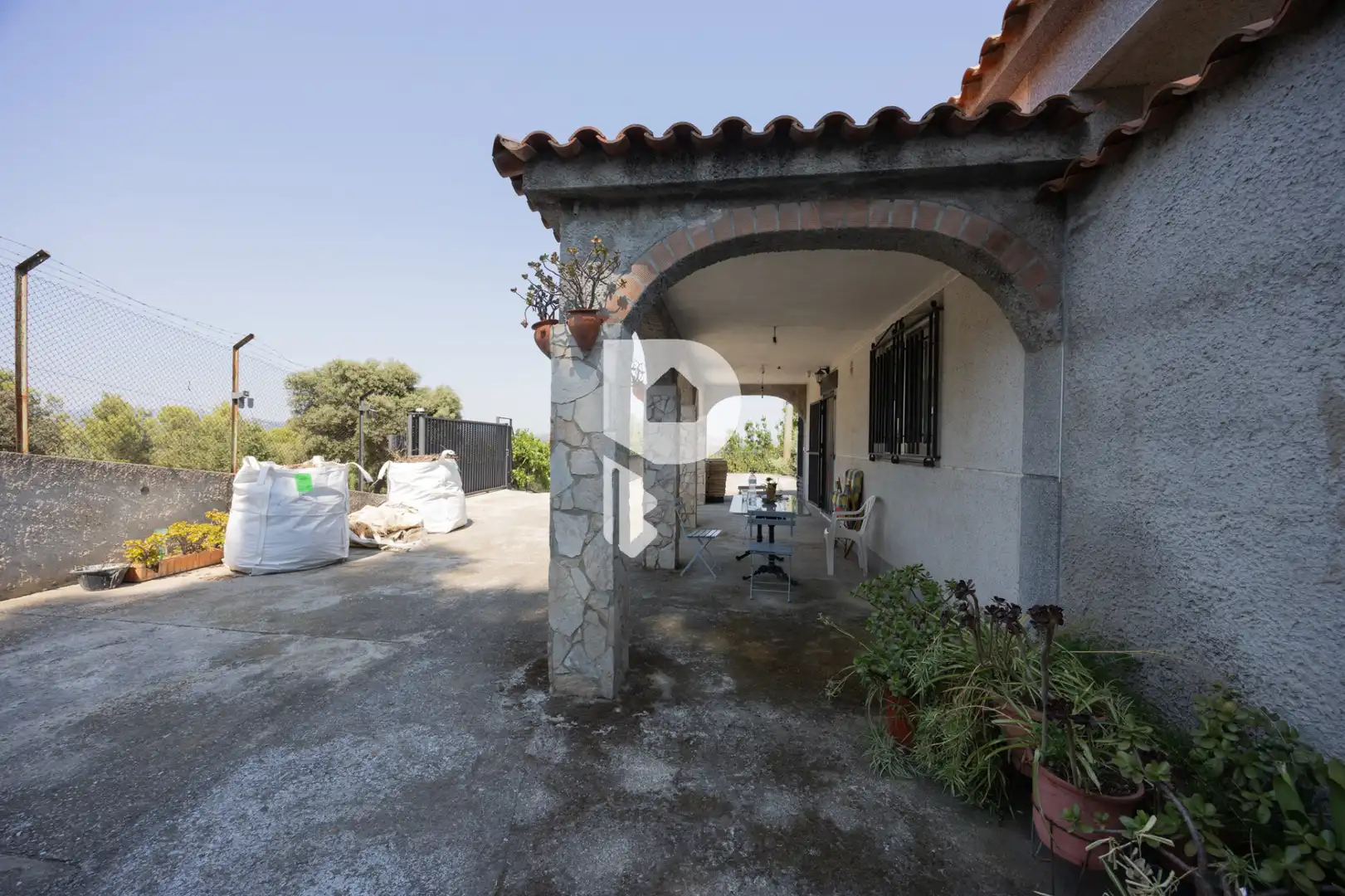 Terrassa de Casa o xalet en venda en Sant Andreu de la Barca amb Aire condicionat, Calefacció i Jardí privat