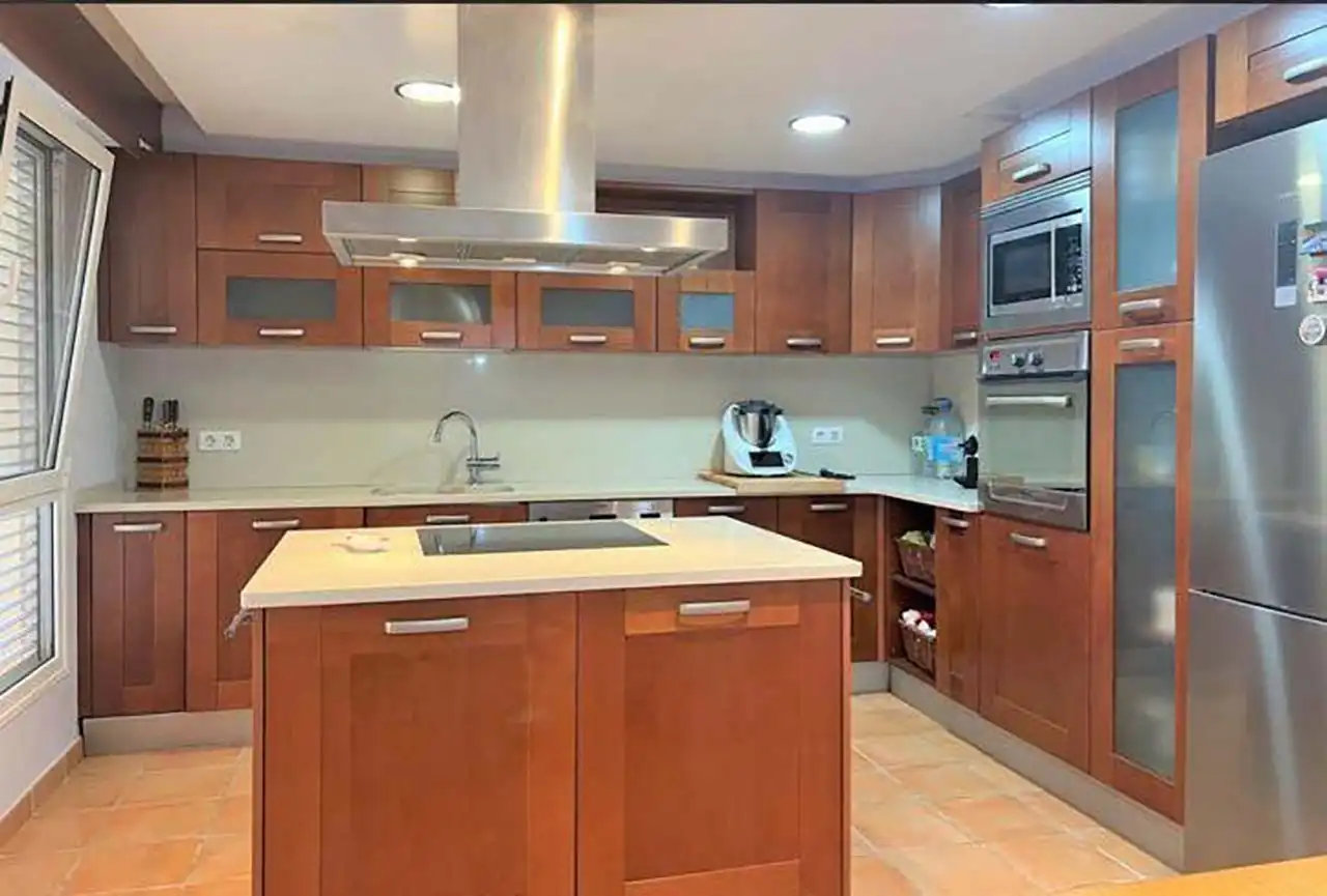 Cocina de Casa o chalet de alquiler en Benicasim / Benicàssim con Aire acondicionado, Calefacción y Jardín privado