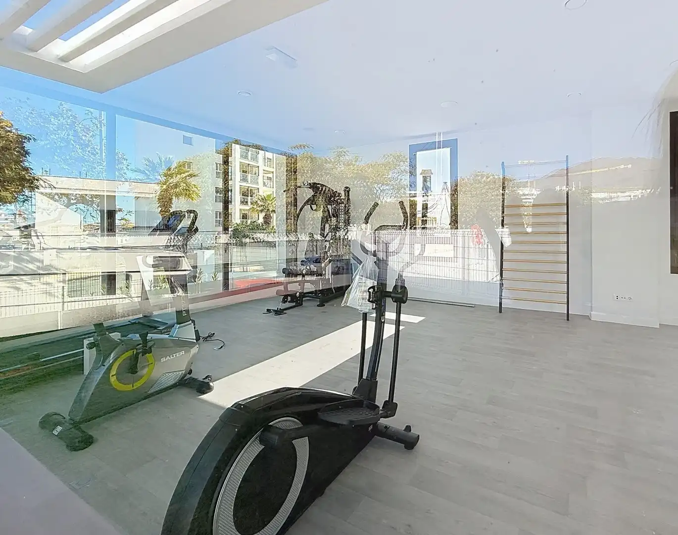 Apartamento con piscina en venta en Calle Eslovenia 5, imagen 22