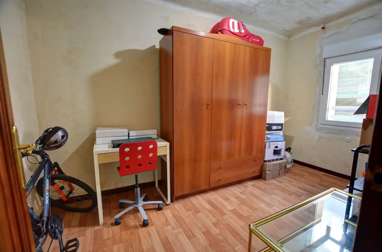Schlafzimmer von Wohnung zum Verkauf in Avilés mit Schwimmbad