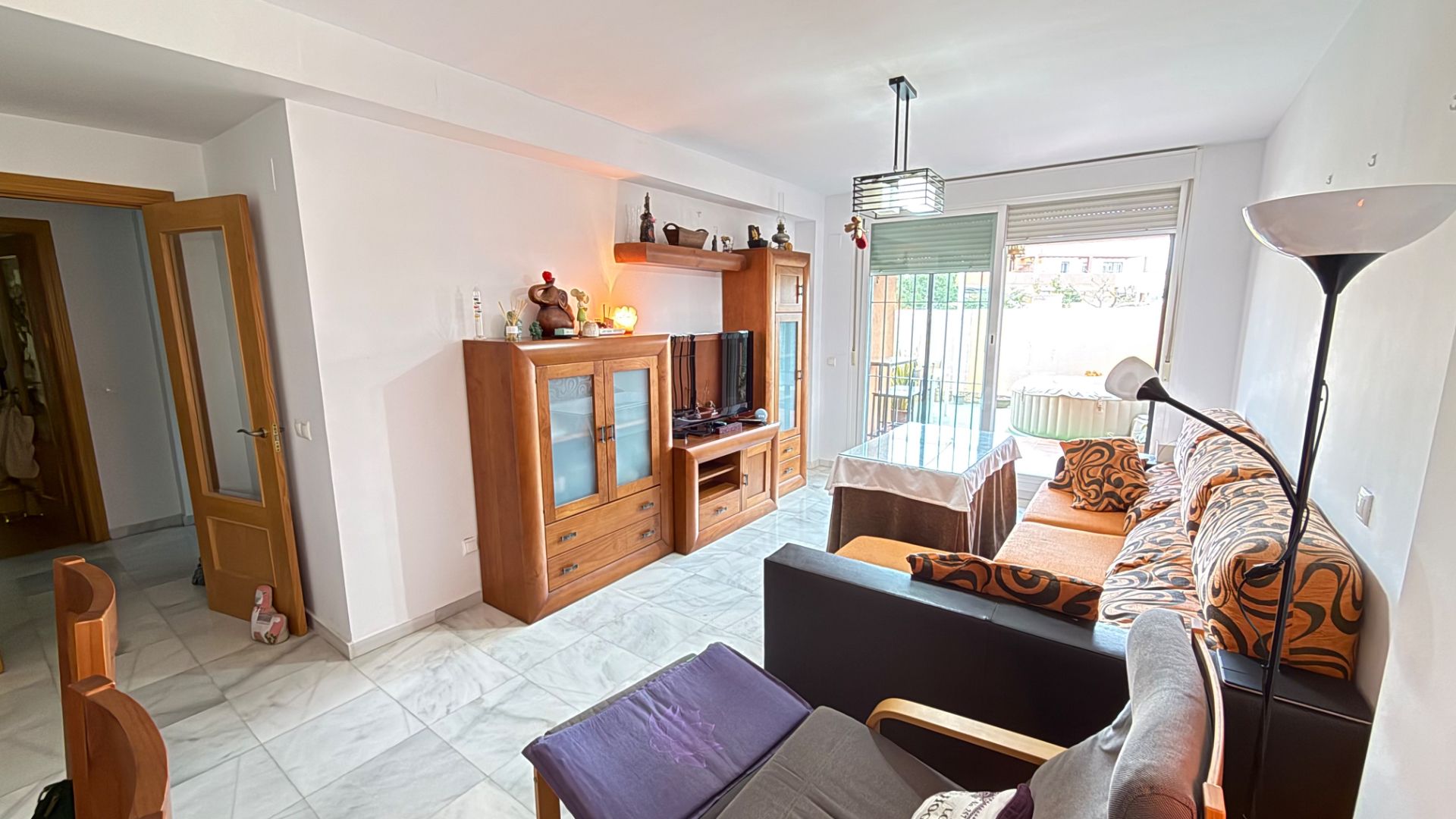 Wohnzimmer von Erdgeschoss zum Verkauf in Vélez-Málaga mit Klimaanlage, Terrasse und Möbliert