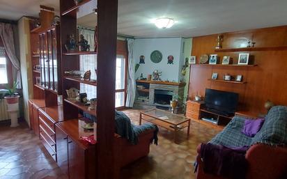 Sala d'estar de Dúplex en venda en La Seu d'Urgell amb Calefacció