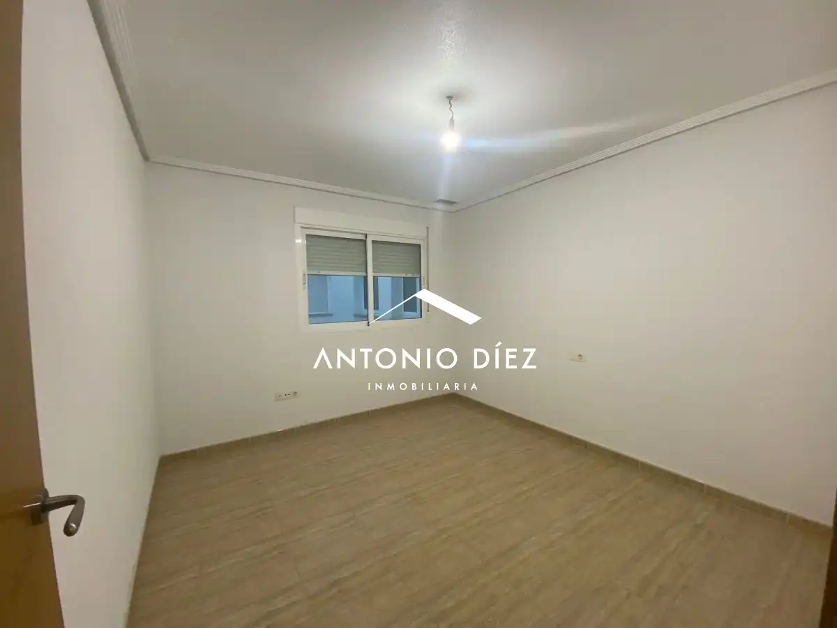 Appartamento con terrazza in affitto a Monforte del Cid, imagen 16