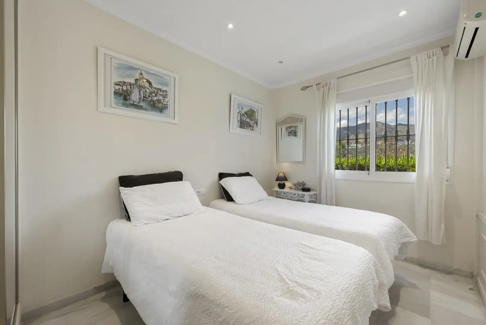 Habitación de Casa o chalet en venta en Mijas con Aire acondicionado, Jardín privado y Terraza