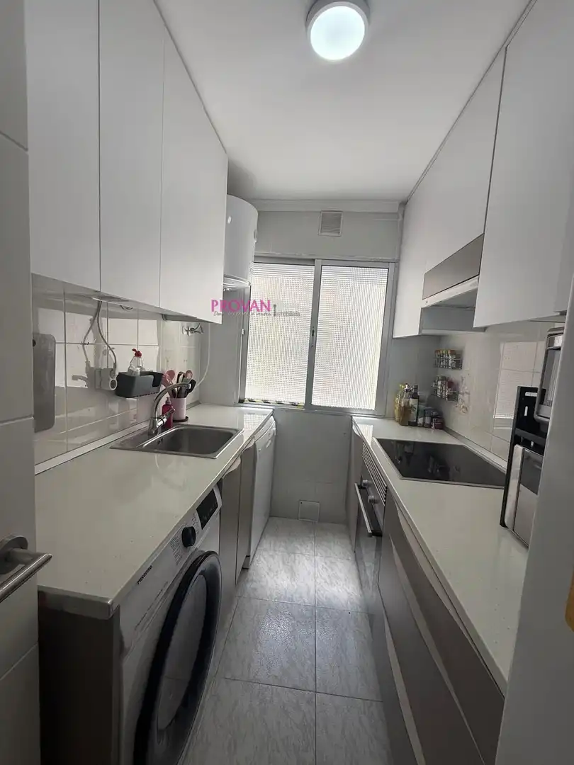 Cocina de Piso en venta en San Fernando de Henares con Aire acondicionado y Calefacción