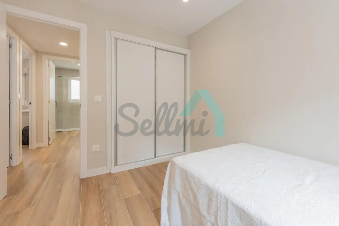 Bedroom of Flat for sale in Oviedo   with Heating and Furnished