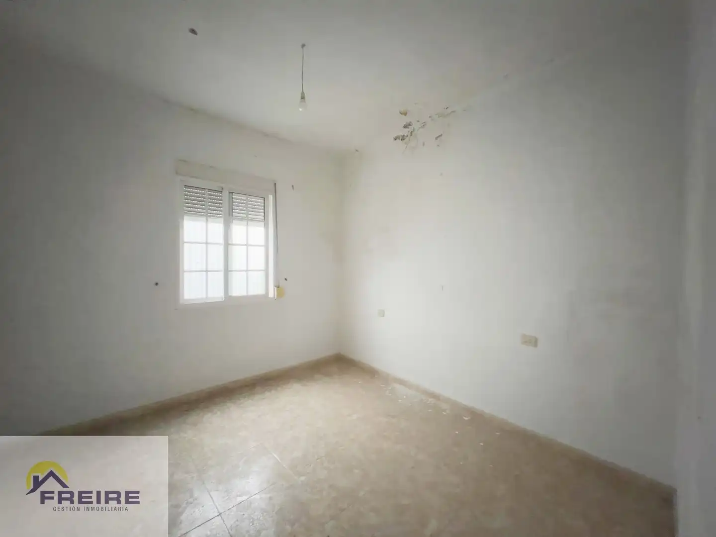 Dormitori de Casa o xalet en venda en Bueu amb Terrassa, Traster i Moblat