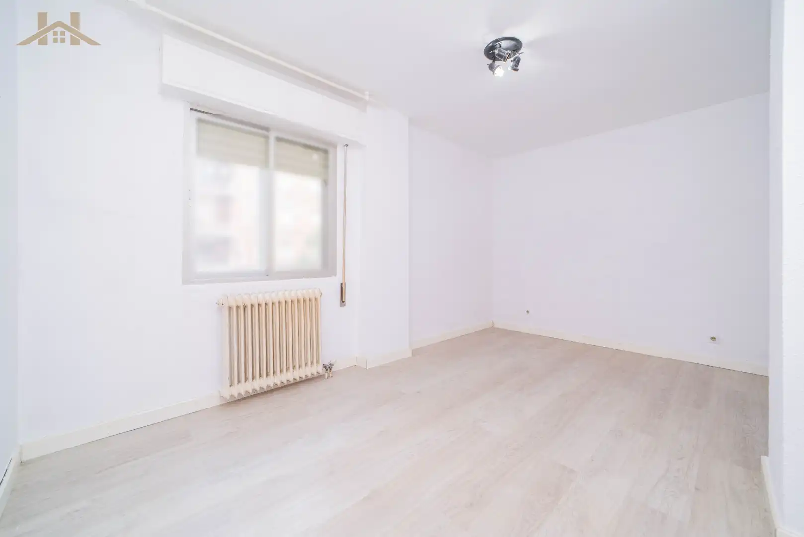 Bedroom of Flat for sale in Móstoles  with Air Conditioner and Terrace