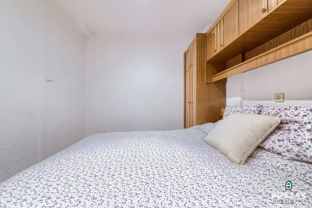 Habitación de Piso en venta en Bilbao  con Calefacción y Balcón