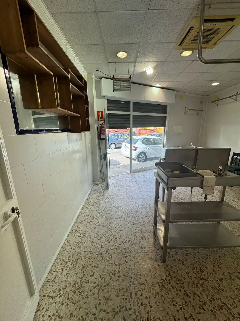 Gewerbefläche zum Verkauf in Calle Camino de Albadalejo 28